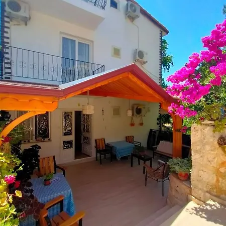 Apartahotel Atherina Butik