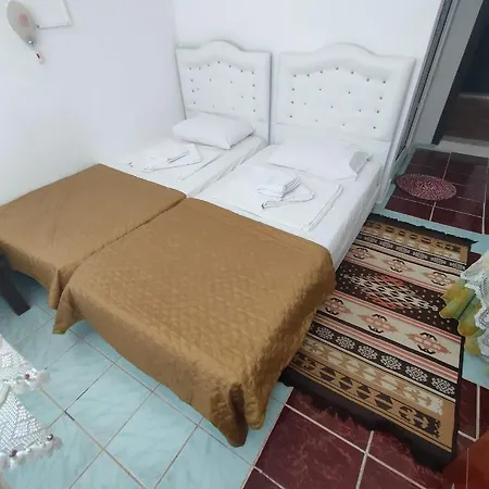 Aparthotel Atherina Butik *